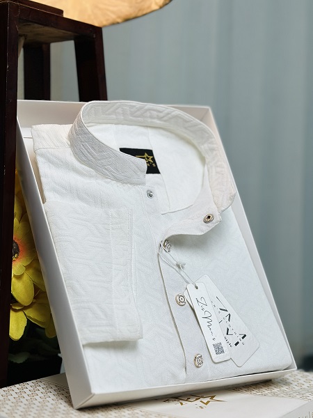 Rich Shade Off White Code:WC001