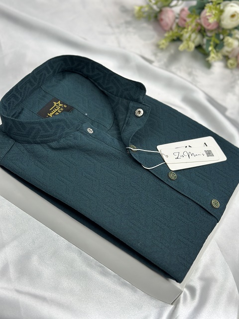 Rich Shade Off Majestic Forest Green