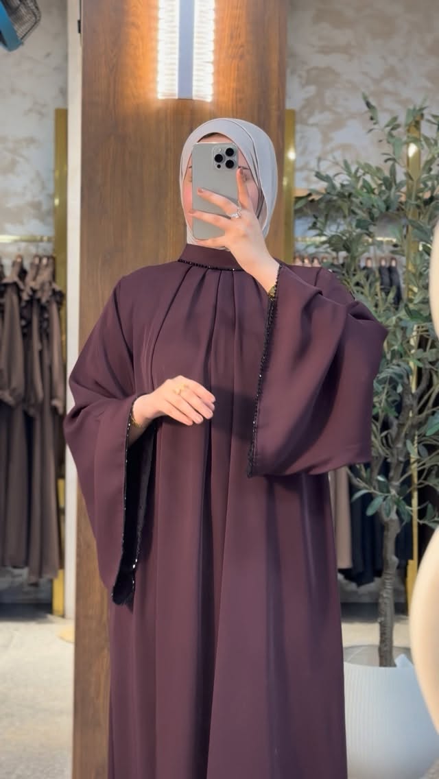 Karchupi Lace Work on the neckline and sleeves Abaya Deep Maroon